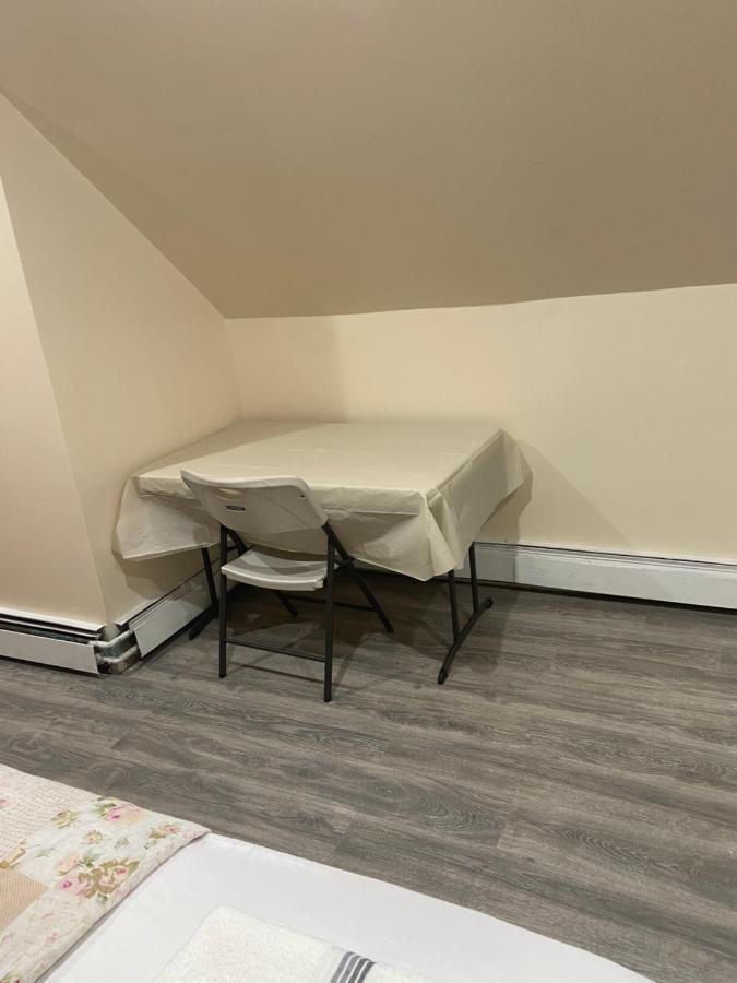 A Comfortable Room New York Exterior foto
